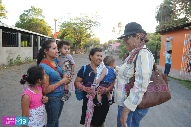 Vida cotidiana de comunidad de Momotombo se mantiene a pesar de actividad volcánica